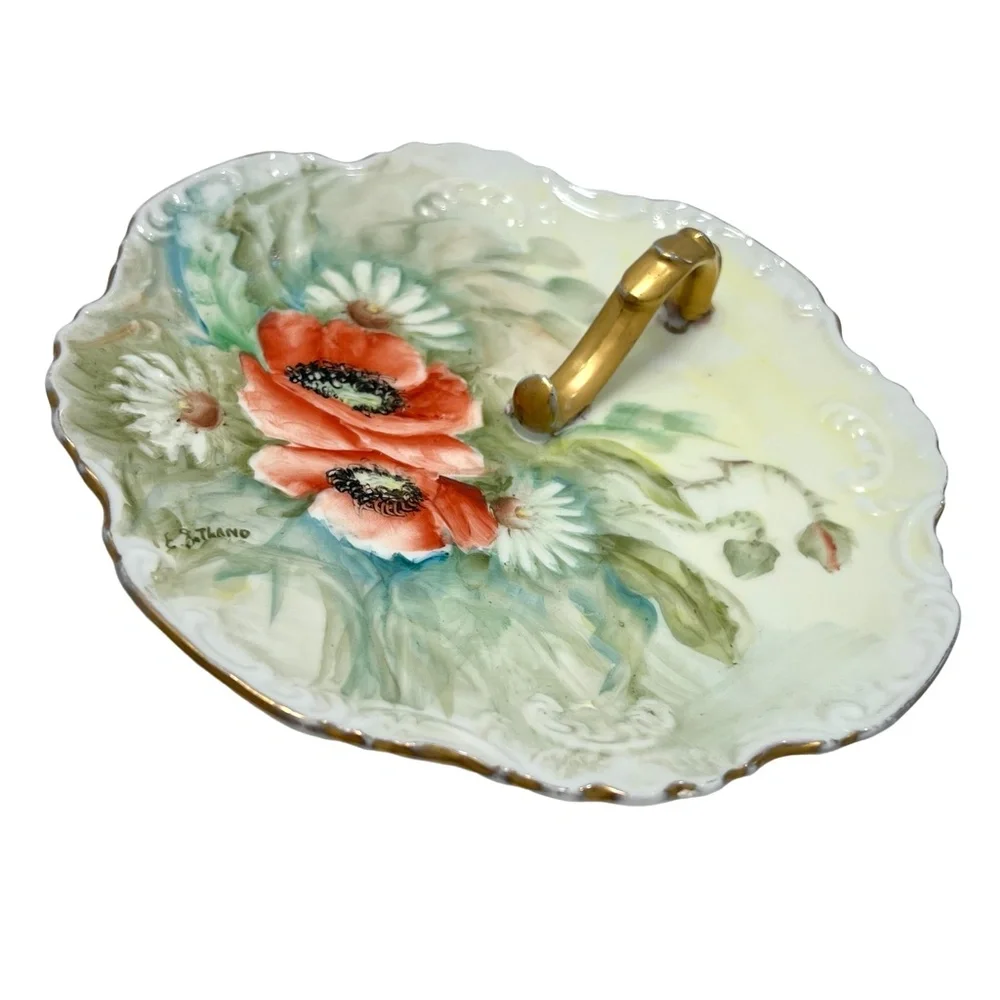 1960s HAND PAINTED FLORAL DESIGN PORCELAIN NAPPY GOLD HANDLED SERVING DISH